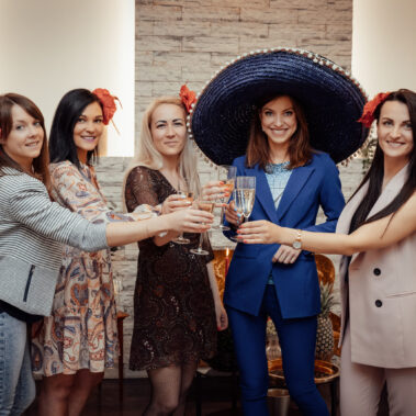 Mergvakaris - stilingai